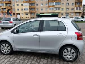 Vand Toyota Yaris — miniatura 4