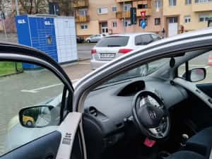 Vand Toyota Yaris — miniatura 5