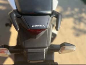 Honda CBR125R 2012 — miniatura 5