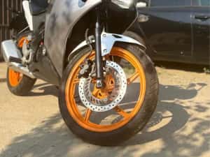 Honda CBR125R 2012 — miniatura 8