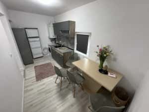 Casă cu 3 camere zona Faleză Nord, Renovată, Centrală pe gaz — miniatura 6