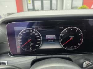 Primul venit primul servit Oferta Mercedes E400 cabrio doar astazi — miniatura 9