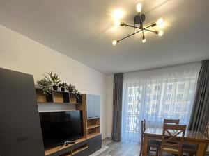 De închiriat apartament 3 camere , casa Nobel , Tractorul — miniatura 5