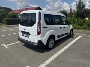Vand sau schimb Ford Tourneo Connect 1.5tdci 117000km — miniatura 4