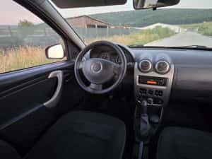 Dacia Sandero Stepway 1.6 benzină Laureate an 2010 model export — miniatura 8