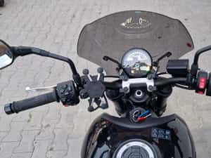NOU Triumph Trident 660. 500km. 2022 — miniatura 6