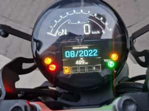 NOU Triumph Trident 660. 500km. 2022 — miniatura 7