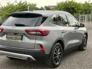 Ford Kuga – SUV Hybrid 2024, modern, spațios și eficient — miniatura 5