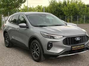 Ford Kuga – SUV Hybrid 2024, modern, spațios și eficient — miniatura 6