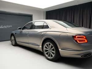 Bentley Flying Spur 2023 - 38.000 km - Hibrid — miniatura 4