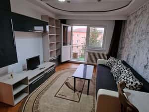Inchiriez apartament 3 camere Valea Aurie — miniatura 4
