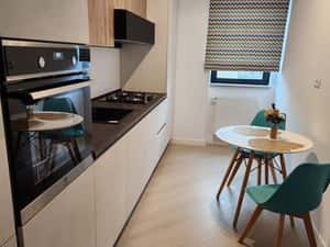 Proprietar inchiriez, studio Cortina North