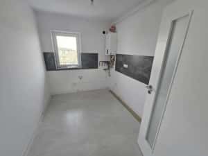 Apartament 3 camere. Decomandat. Bucatarie inchisa. GRADINA PROPRIE.Asfalt. Transport in comun. — miniatura 5