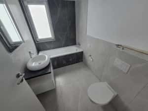 Apartament 3 camere. Decomandat. Bucatarie inchisa. GRADINA PROPRIE.Asfalt. Transport in comun. — miniatura 8