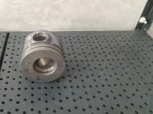 Piston 1.8 tdci ford focus 1 1s4q6102ca