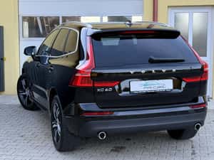 Volvo XC60 | 2.0 D AWD Geartronic Momentum — miniatura 3