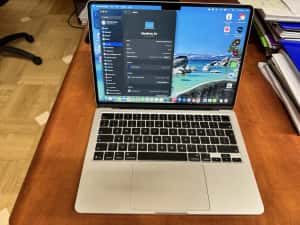 Laptop Apple MacBook Air 13", cu procesor Apple M4, 10 nuclee CPU si 10 nuclee GPU, 16GB RAM, 512GB, Silver, Tastatura Internationala, Manual RO — miniatura 7