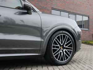 Porsche Cayenne Hibrid SUV 2024 - Complet Echipat — miniatura 3