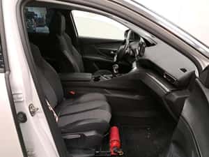 PEUGEOT 3008 1.5 BLUEHDI ALLURE — miniatura 4