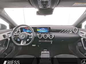 Mercedes-Benz CLA 35 AMG — miniatura 7
