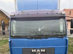 Vand camion MAN 7,5 t — miniatura 1