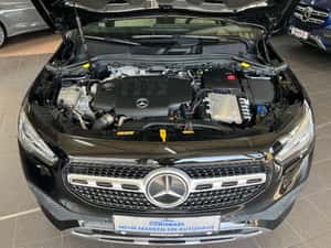 Mercedes-Benz GLA 180 SUV 2018 - 64.725 km — miniatura 3