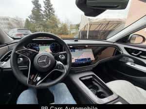 Mercedes-Benz E 220, 3.048 km, 197 CP, EUR 65.121 — miniatura 4