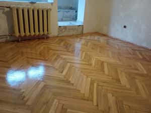 Raschetez,chituit, lăcuit parchet din lemn/Fara praf/Pret bun