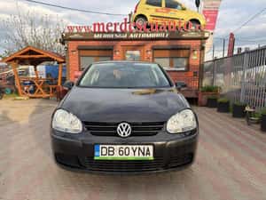 Volkswagen Golf 5 2005, 220.500 km, Benzină