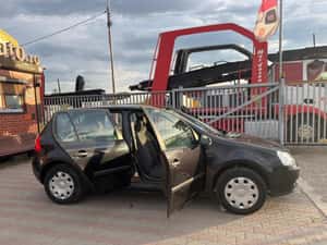 Volkswagen Golf 5 2005, 220.500 km, Benzină — miniatura 3