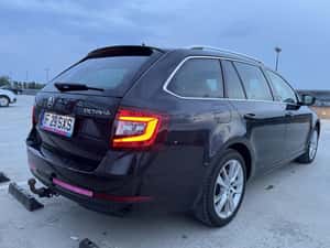SKODA OCTAVIA III – fiabilă, confortabilă, spațioasă și eficientă — miniatura 7