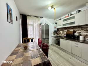 Apartament cu 3 camere, decomandat, 83mp utili, balcon 12mp, Selimbar — miniatura 5