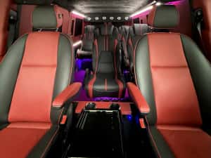 Inchirieri auto VIP-Confort/Transport persoane/microbuze 8+1/21 locuri — miniatura 2