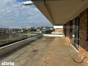 Apartament Exclusivist, Priveliste Panoramica, Parcare, Terasa Rooftop — miniatura 4