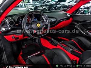 Ferrari F8 Cabrio - Second hand, 3.800 km, 721 cp — miniatura 4