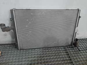 radiator apa  vw golf 6 plus  1.6 tdi  1k0121251dd — miniatura 5