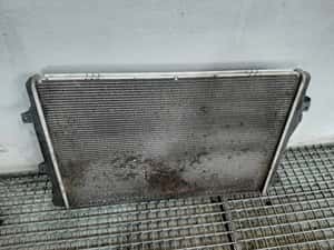 radiator apa  vw golf 6 plus  1.6 tdi  1k0121251dd — miniatura 9