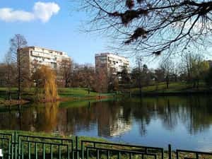 5 min metrou 2 camere insorit Cf.1 cu balcon etaj 4/9 bloc reabilitat — miniatura 6