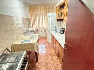 0% comision Apartament 3 camere Zona Gării - Făget — miniatura 5