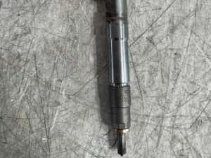 Dezmembrari Injector DACIA-RENAULT 1.5 dci cu adblue cod piesa 0445110800 — miniatura 3