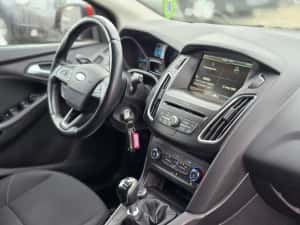 Ford Focus 1.5tdci 2015/16 Xenon Navi Rate Garantie — miniatura 5