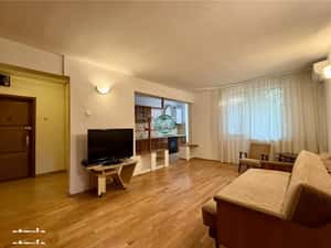 Apartament cu 3 camere de inchiriat, mobilat si utilat, in Cornisa