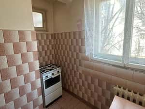 Apartament 2 camere-Zona Sud -etaj 2/4 -  40 mp  43000 euro negociabil — miniatura 4