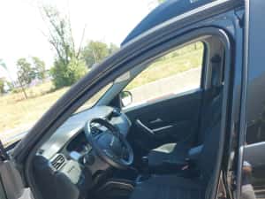 Dacia Duster Full Benzina + GPL din fabrica 100 CP Proprietar — miniatura 5