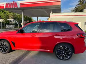 BMW X5 M 625 cp - 43.600 km - 2023 — miniatura 7