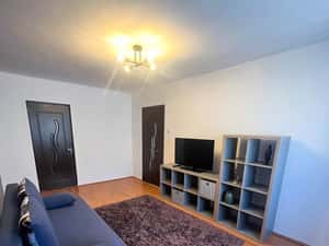 Apartament 3 camere Teiul Doamnei | 2 băi | Renovat | Mobilat | Boiler — miniatura 3
