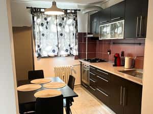 Apartament 3 camere Teiul Doamnei | 2 băi | Renovat | Mobilat | Boiler — miniatura 5