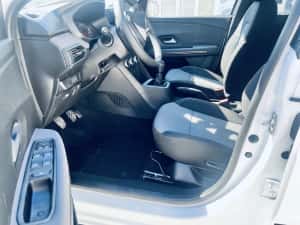 Dacia Sandero Stepway 2025 Extreme benzina+gpl avariat — miniatura 8