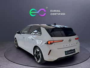 Opel Astra Automată 180 HP Hibrid (B/E) - 2023 — miniatura 4