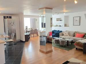 Vand apartament 3 camere decomandat Deva, Dorobanti, etaj 1, mobilat